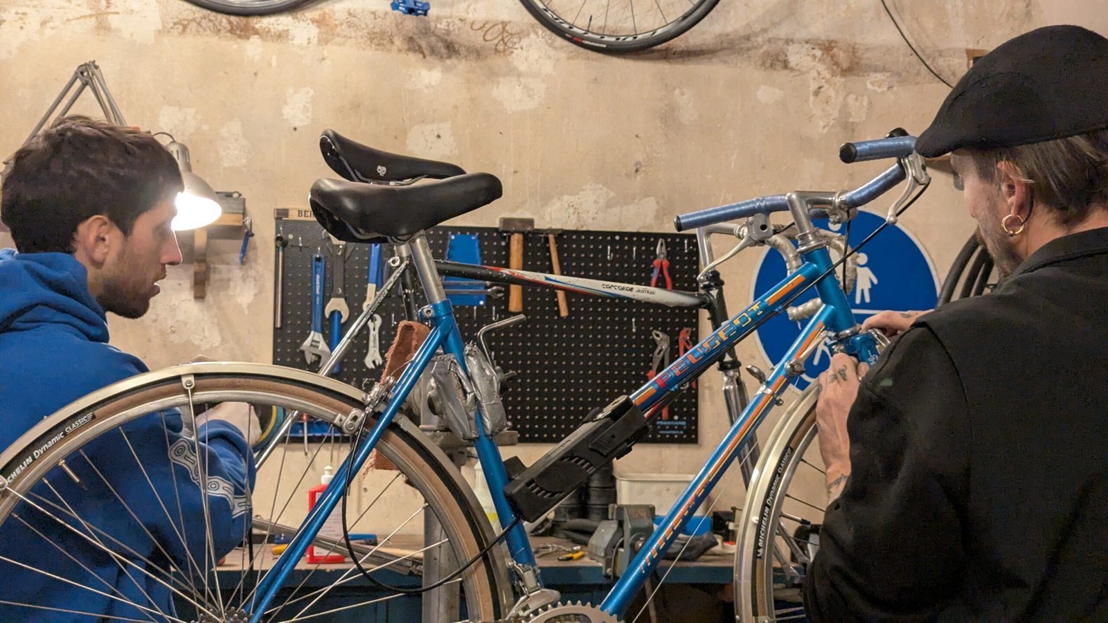 Blaulicht Bike Club workshop story