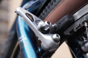 BLB Trek Mountain Track 820