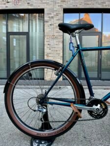 BLB Trek Mountain Track 820